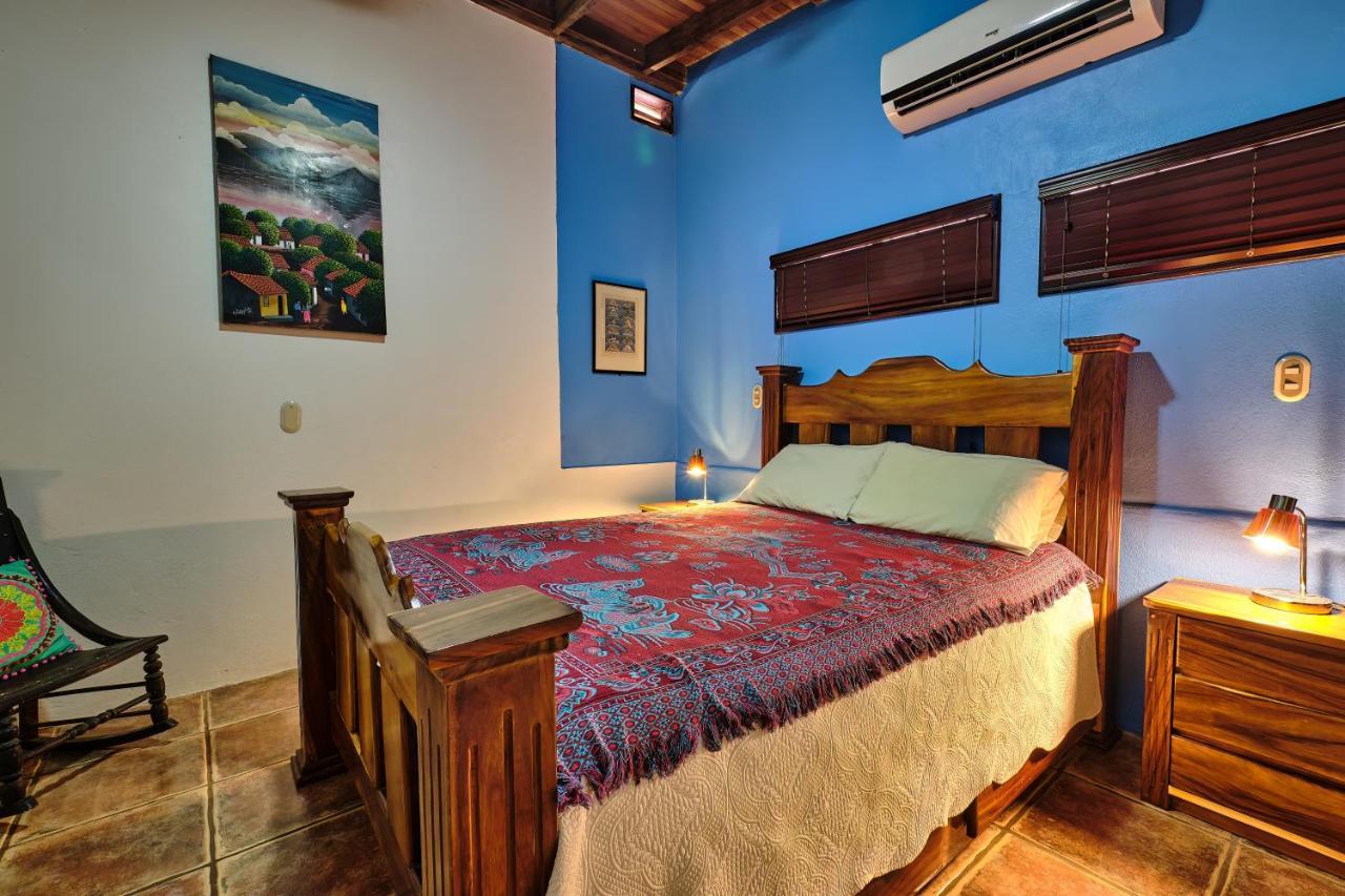 Casa Smilin' Dog Apartment Tamarindo Bagian luar foto