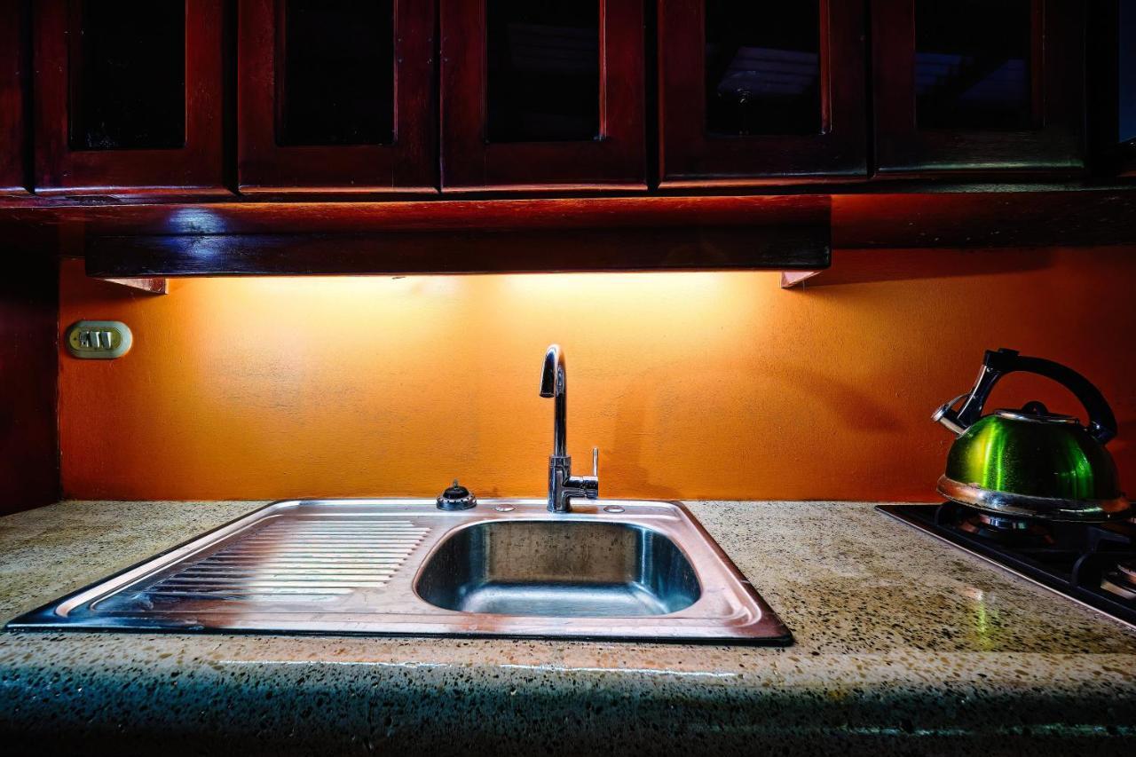 Casa Smilin' Dog Apartment Tamarindo Bagian luar foto